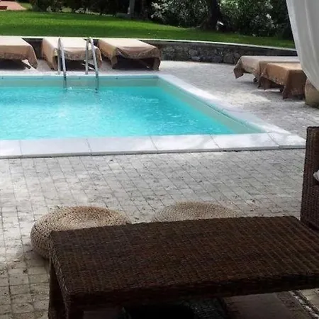 Panigale Sleeps 13 With Pool