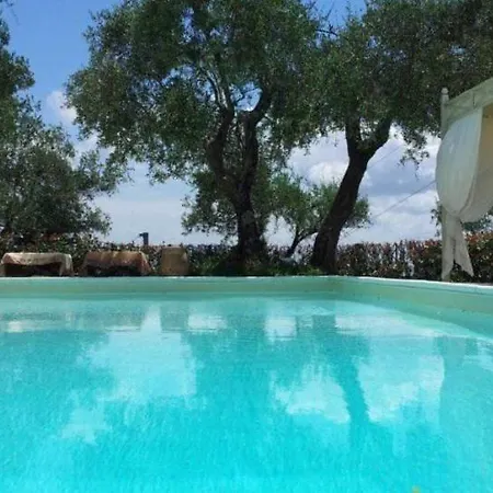 Panigale Sleeps 13 With Pool